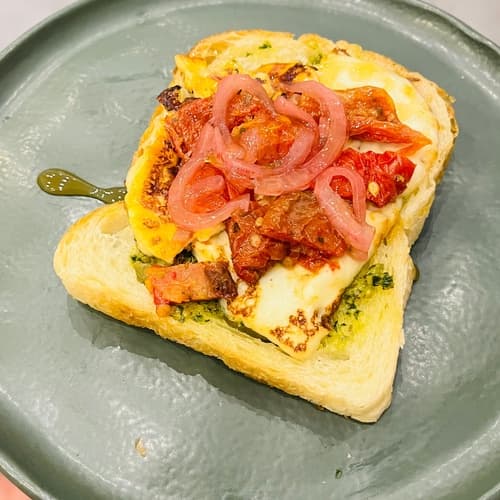 Toast Molho Pesto