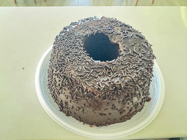 BOLO DE BRIGADEIRO